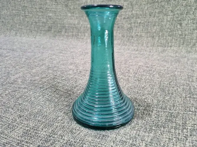 Suporte de vela em vidro verde