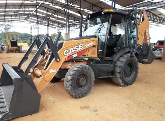 CASE 580N