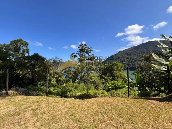 Terreno no condomínio Santa Rita com 600 metros e vista mar - Praia da Santa Rita/Ubatuba-