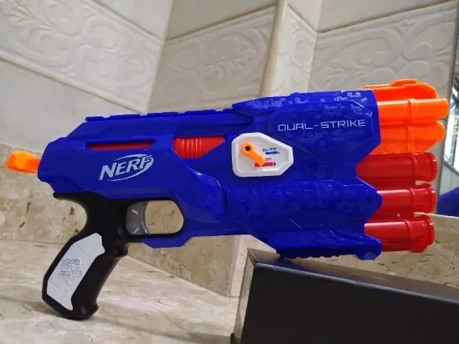 nerf n-strike elite 2.0 dual-strike