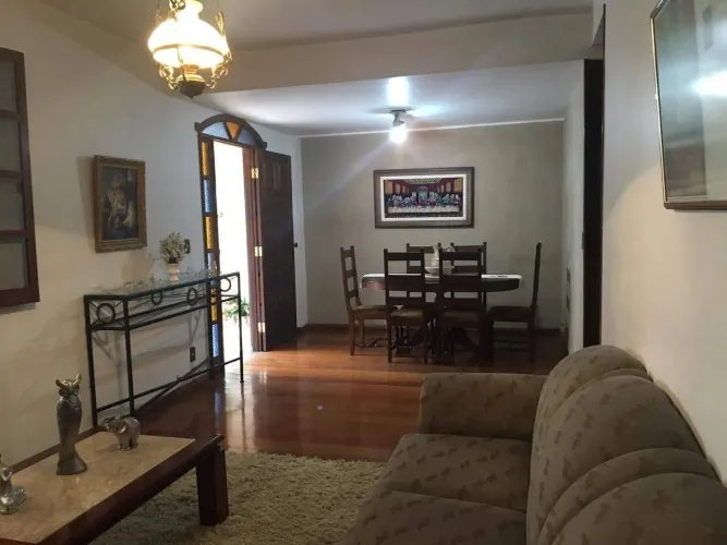 Casa à venda, 4 quartos, 1 suíte, 5 vagas, Conjunto Califórnia - Belo Horizonte/MG