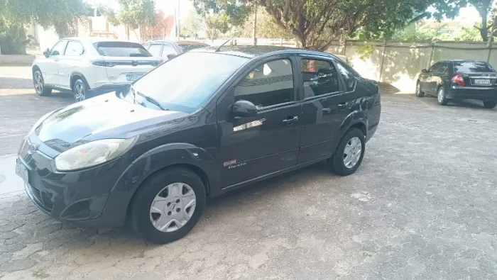 Ford Fiesta Sed. 1.6 8V Flex 4P 2012 - baixa KM - Revisado