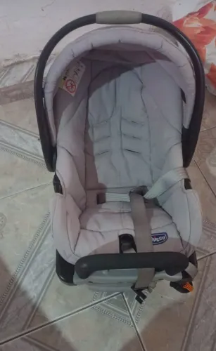 Bebê conforto chicco com base keyfit