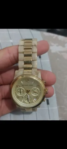 Relógio Michael Kors Dourado com Detalhes em Bege
