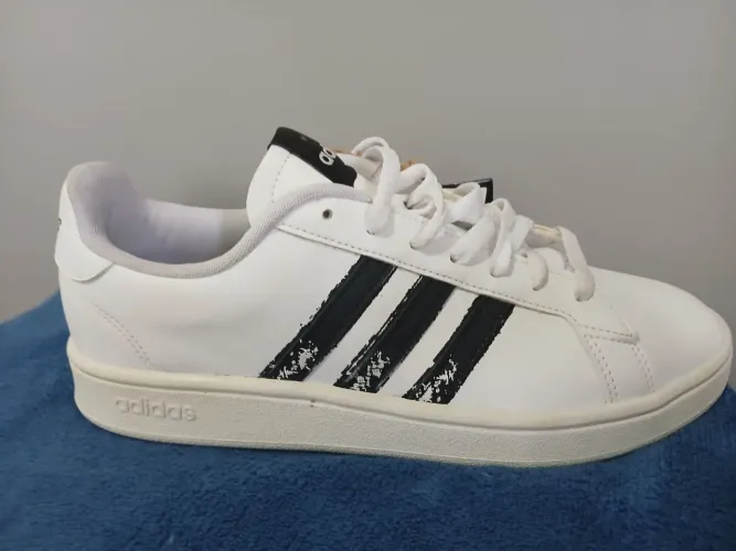 Tênis Adidas Grand Court