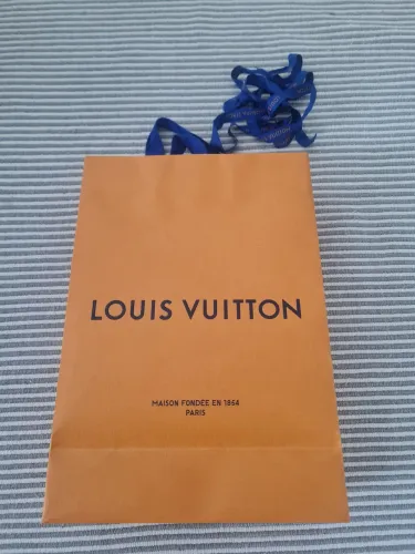 Sacola Louis Vuitton com corda Original Novo 36cm× 25cm× 11cm