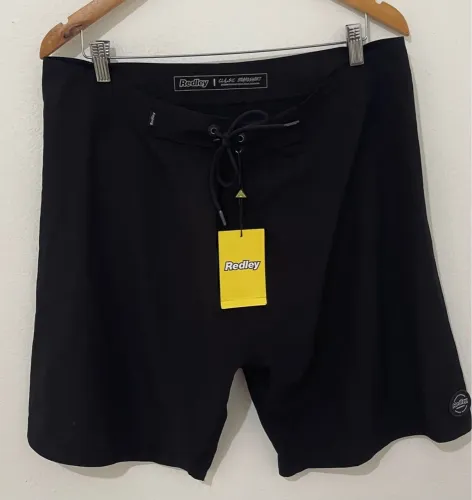 Bermuda Redley Classic preta Boardshort 40/42/44/46/48 novas 