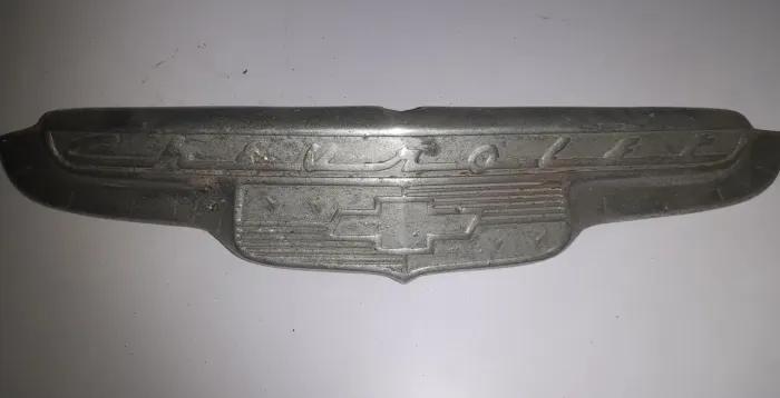 Chevrolet 1952 escudo dianteiro original