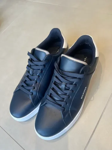 Tênis TOMMY HILFIGER