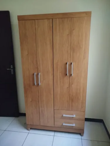Mega promoção guarda roupa 4 portas