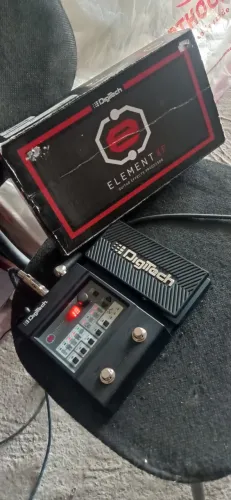 Pedaleira Element Digitech 