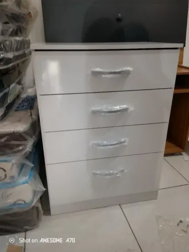 Cômoda 4 Gavetas Branca - Entrega e montagem grátis 