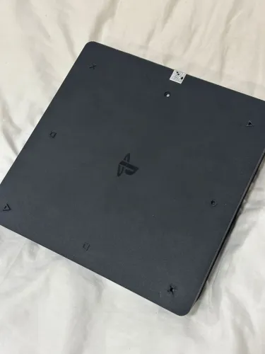 PLAYSTATION (PS4) SLIM - CONSOLE