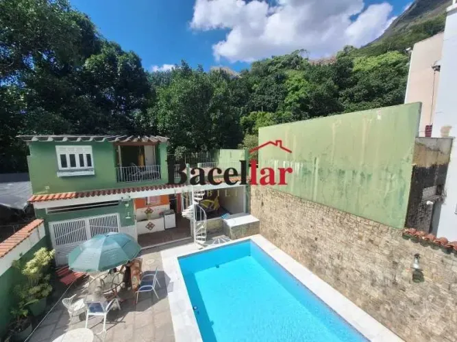 Casa em Condomínio : Duplex / Residencial / Alto da Boa Vista