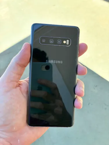 Galaxy S10 de 6gb RAM e 128gb (Leia)