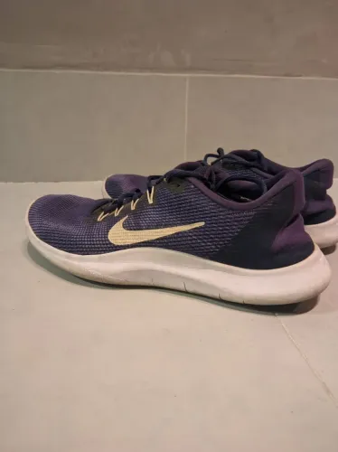 Tênis Nike Run flex n. 41