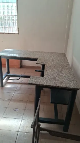 MESA DE GRANITO