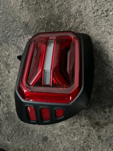 Lanterna Traseira LED lado esquerdo Jeep Renegade ano 2022 23 24 dúvidas * 