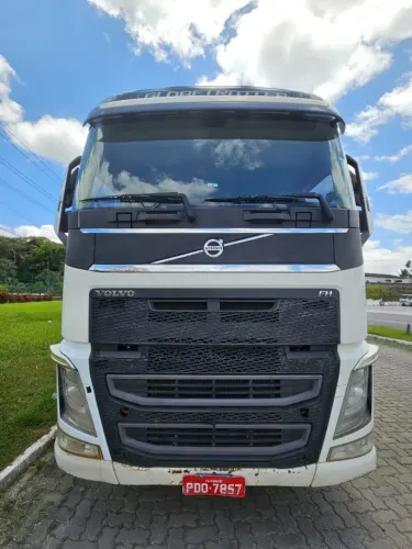 VENDO VOLVO FH 540 COM RODO CAÇAMBA