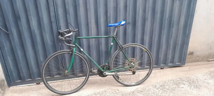 Caloi 10 Corrida.. DIVIDO NO CARTAO. SO respondo aqui.no chat do.olx