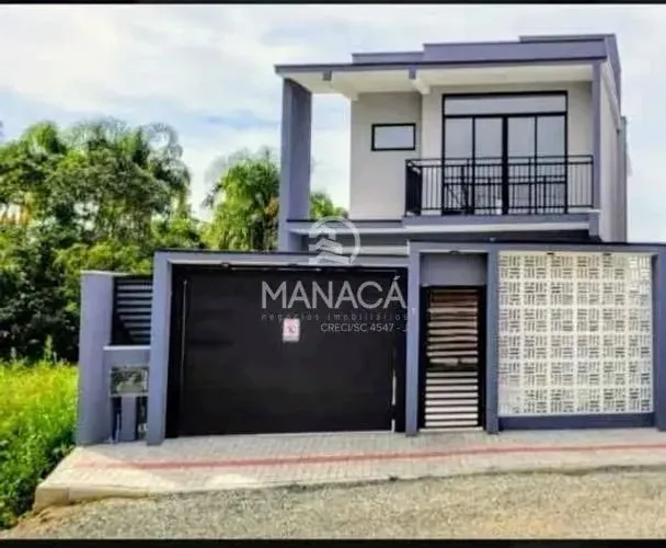 Sobrados Alto Padrão à Venda Jardim Icaraí, Barra Velha/SC