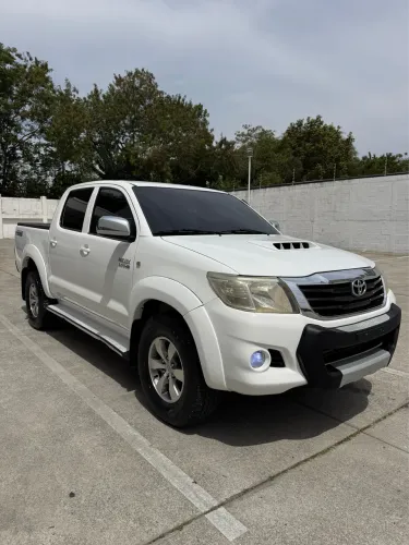 Toyota Hilux CD SRV D4-d 4X4 3.0 TDI Diesel AUT 2008