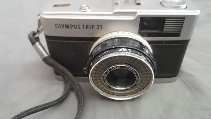 Câmera Analógica Japonesa Clássica - Olympus Trip 35