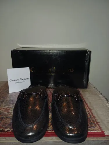 Mule Carmen Steffens novo em courolegítimo , metalizado cinza grafite, tam. 36.
