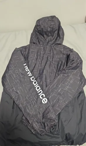 Jaqueta corta vento New balance 