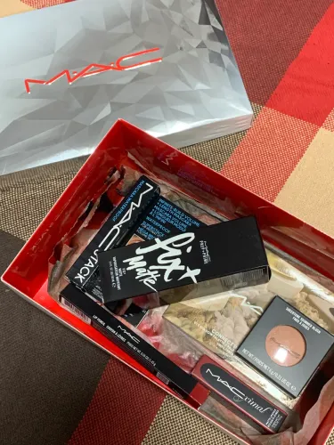 Caixa presenteável MAC (não vendido separadamente)