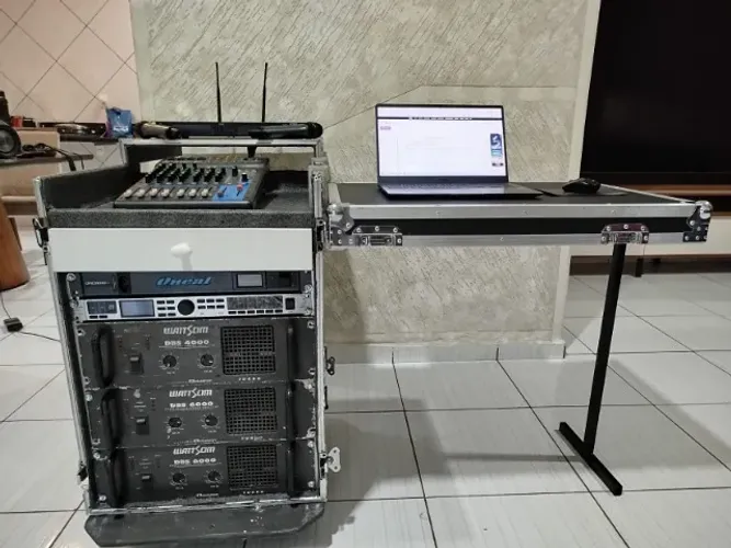 SOM PARA FESTAS PA DE 8 CAIXAS MEDIO DE ALUMINIO 