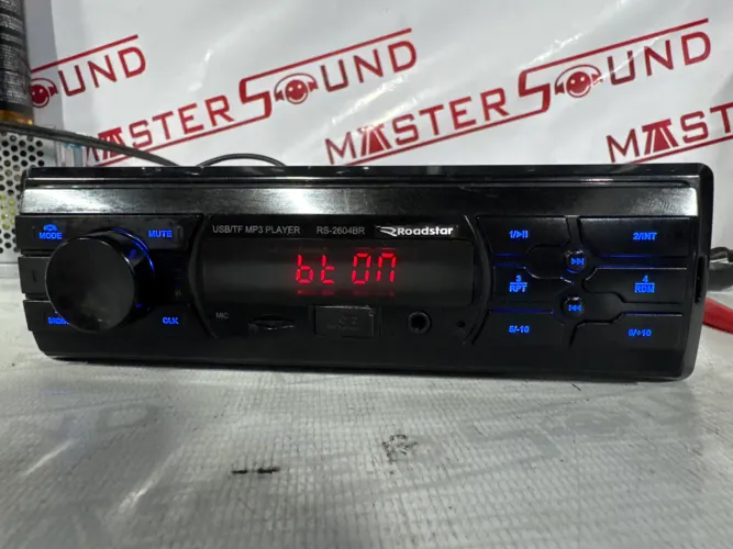 Auto radio usb sd auxiliar Bluetooth roadstar semi novo na promoção