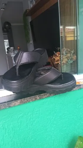 Chinelo Plataforma Preto - Conforto e Estilo