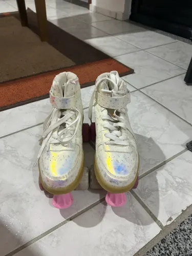 Patins LED quatro rodas RGB