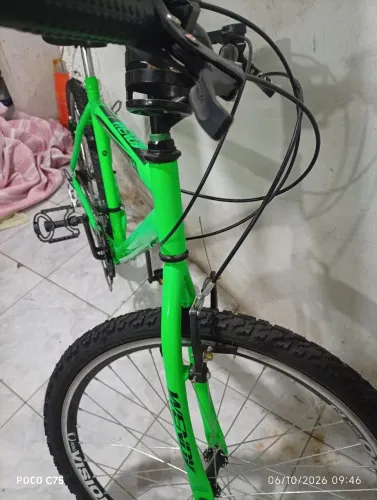 Bicicleta, aro 26, nova, sem uso.