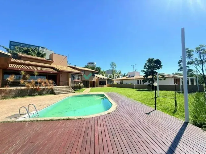 Casa a Venda no Condomínio Village Terrasse - Nova Lima