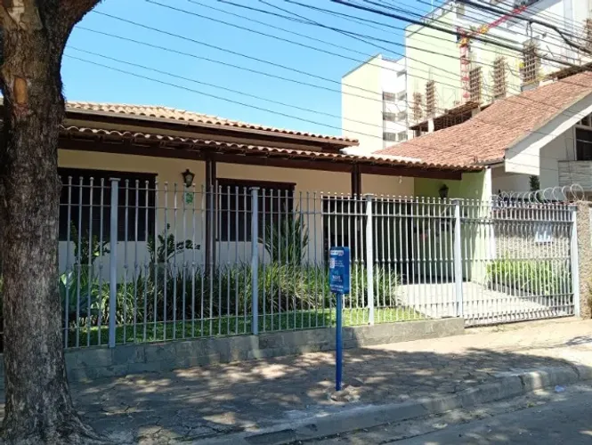 Casa à Venda na Rua Jequitibá, no Bairro Horto em Ipatinga MG
