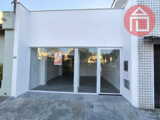 Casa com 3 dormitórios para alugar, 100 m² por R$ 4.500,00/mês - Centro - Bragança Paulist