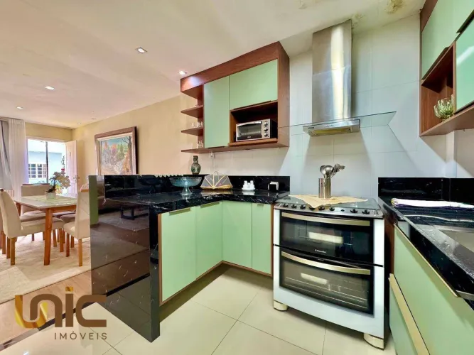 Casa com 2 dormitórios à venda, 76 m² por R$ 550.000,00 - Bom Retiro - Teresópolis/RJ