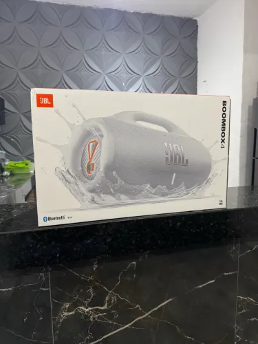 Jbl bombox 4