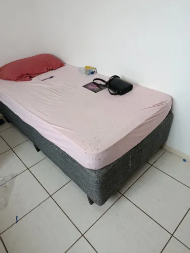 Cama box solteiro com colchão 