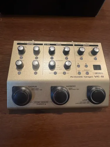 Boss ve 8 processador vocal