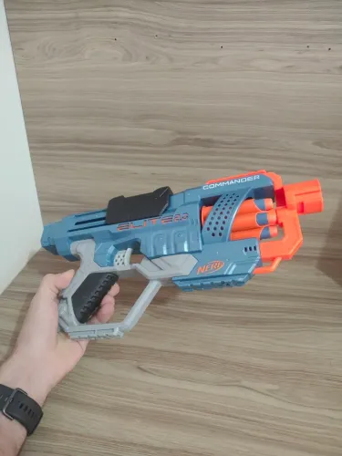 Nerf Elite 2.0 COMMANDER muito nova