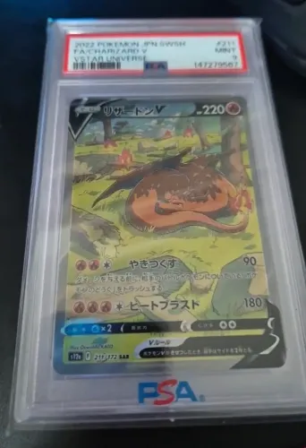 Carta Pokémon graduada PSA 9