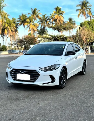 Hyundai Elantra 2.0 16V Flex Aut. 2018