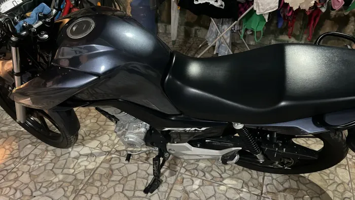 Vendo fan 2024 com 5 mil km rodados único dono zero bala