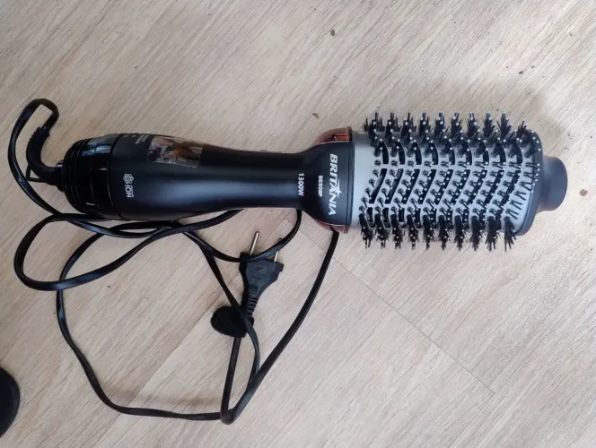 Escova Secadora Britânia 4 em 1 - 1300W