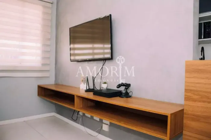 APARTAMENTO PORTEIRA FECHADA NO CONDOMÍNIO SAN MIGUEL COM 2 QUARTOS E 1 VAGA EM CAJAMAR/SP