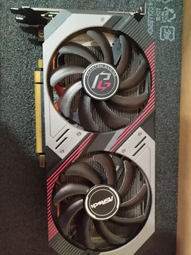 Placa de Vídeo ASRock RX 5600 XT Phantom Gaming D2 6GB GDDR6