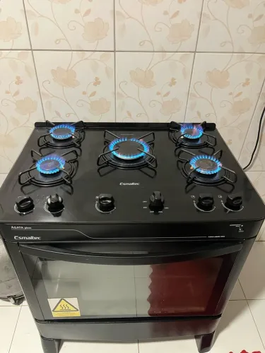 Fogão Esmaltec Ágata Glass 5 Bocas (com mesa de vidro e acendimento automático).